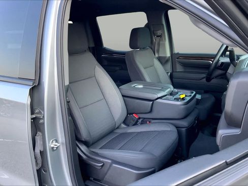 Used 2024 GMC Sierra 1500 Elevation RWD image 9