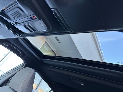 Used 2024 Subaru Crosstrek 2.5i Sport image 22