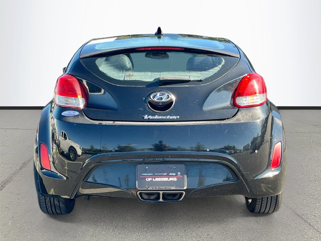 Used 2015 Hyundai Veloster w/ Option Group 03 FWD image 6