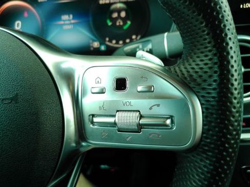 Used 2022 Mercedes-Benz GLC 300 w/ AMG Line image 39