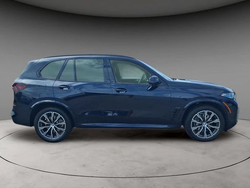 Used 2024 BMW X5 xDrive40i w/ M Sport Package AWD/4WD image 10