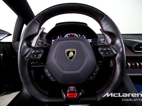 Used 2022 Lamborghini Huracan EVO RWD image 14