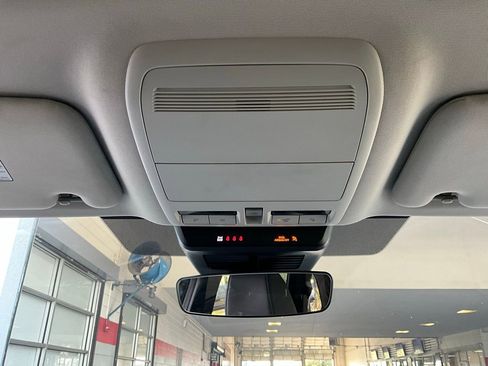 Used 2025 MAZDA CX-70 3.3 Turbo w/ Preferred Package image 16