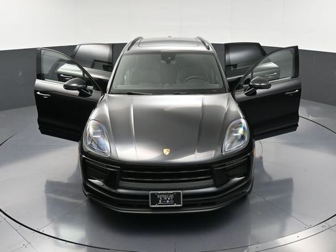 Certified 2022 Porsche Macan S image 33