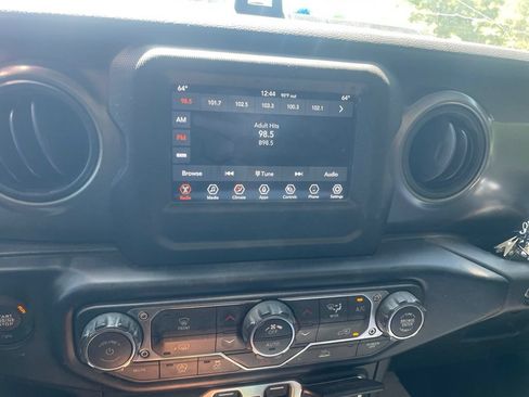 Used 2021 Jeep Wrangler Unlimited Sport AWD/4WD image 7