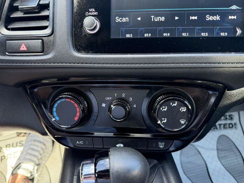 Used 2019 Honda HR-V Sport image 15
