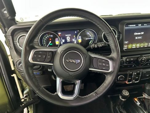 Used 2022 Jeep Wrangler Unlimited Sahara w/ Cold Weather Group image 14