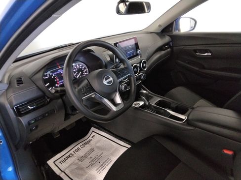 Used 2025 Nissan Sentra SV FWD image 27