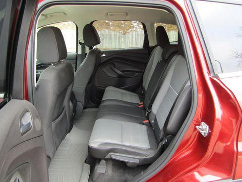 Used 2015 Ford Escape SE w/ Equipment Group 201A image 13