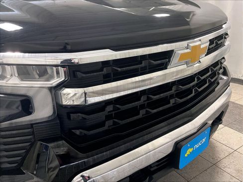 Used 2023 Chevrolet Silverado 1500 LT image 31