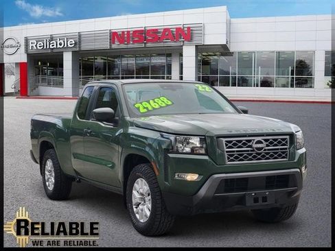 Used 2022 Nissan Frontier SV RWD image 1