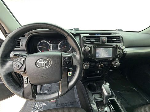 Used 2019 Toyota 4Runner TRD Off-Road image 21