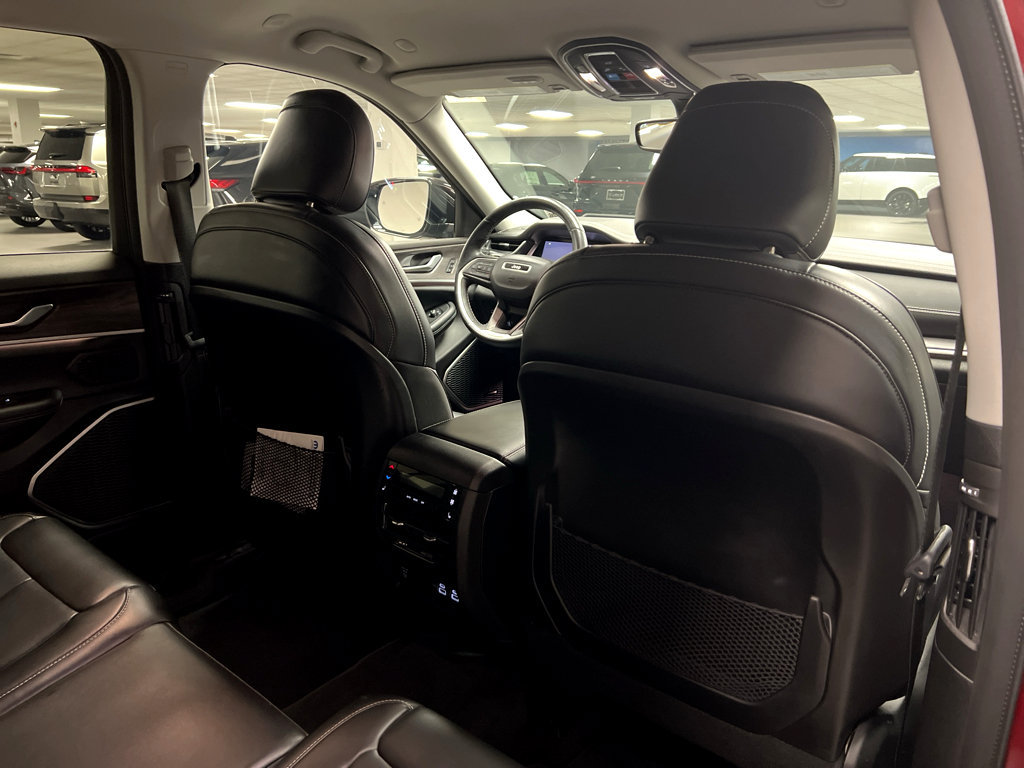 Used 2021 Jeep Grand Cherokee L Limited AWD/4WD image 21