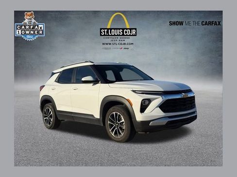 Used 2024 Chevrolet TrailBlazer LT image 1