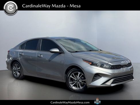 Used 2023 Kia Forte LXS FWD image 1