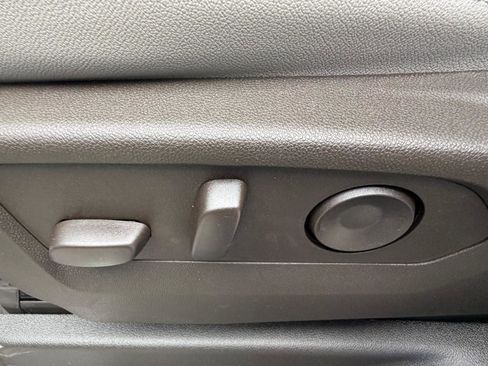 New 2026 Chevrolet Tahoe LT image 31