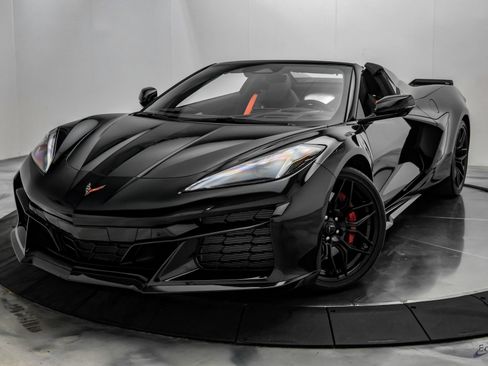 Used 2026 Chevrolet Corvette Z06 RWD image 6