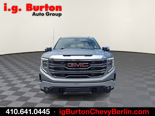 Certified 2025 GMC Sierra 1500 SLT RWD image 2