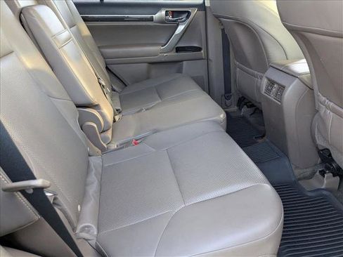 Used 2016 Lexus GX 460 w/ Preferred Accessory Package image 18