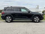 Used 2024 Mercedes-Benz GLB 250 4MATIC image 2