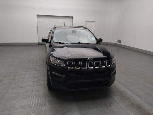 Used 2019 Jeep Compass Sport w/ Tech Group FWD image 14