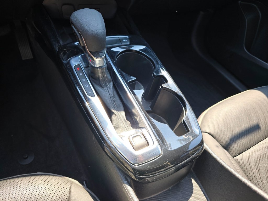 Used 2025 Chevrolet Trax ACTIV w/ Sunroof Package FWD image 23