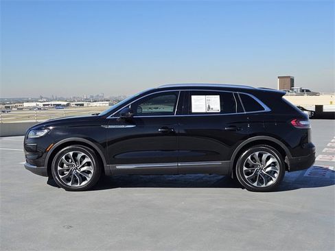 Certified 2023 Lincoln Nautilus Reserve w/ Equipment Group 201A image 4