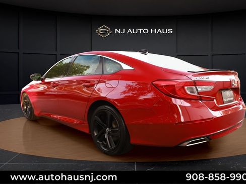 Used 2021 Honda Accord Sport image 9