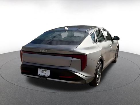 Used 2025 Kia K4 LXS image 14
