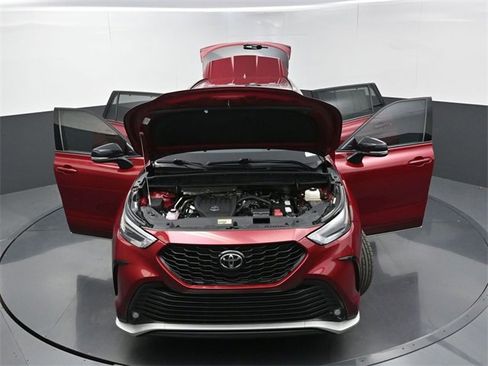 Used 2023 Toyota Highlander XSE image 39