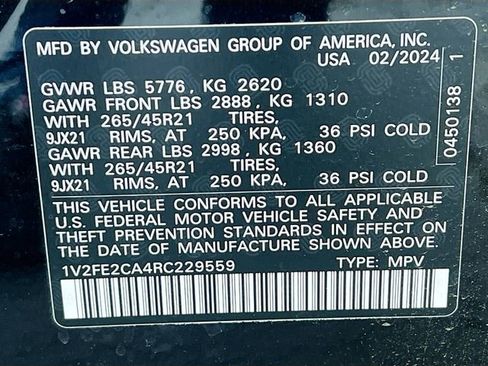 New 2024 Volkswagen Atlas Cross Sport SEL Premium R-Line AWD/4WD image 32