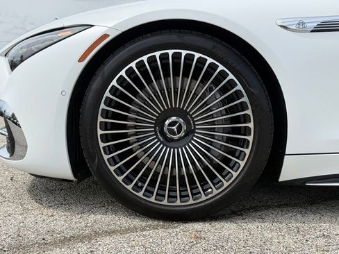 Used 2026 Mercedes-Benz Maybach SL 680 image 2