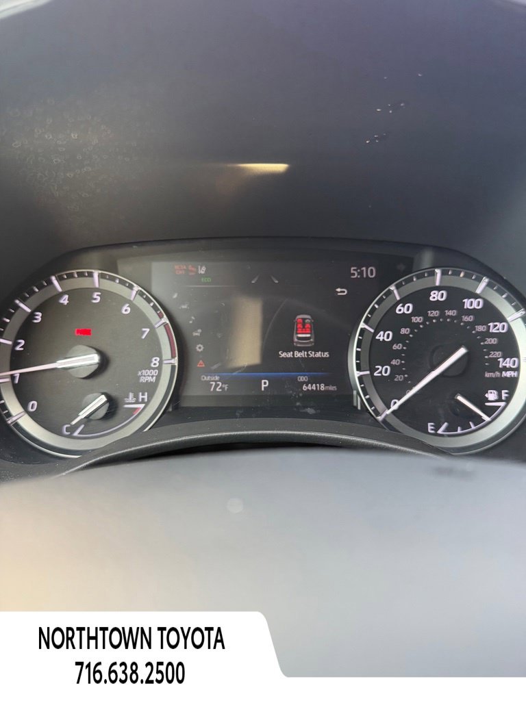 Used 2021 Toyota Highlander XLE FWD image 18