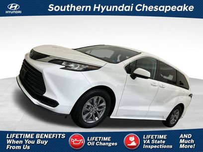 Used 2023 Toyota Sienna LE