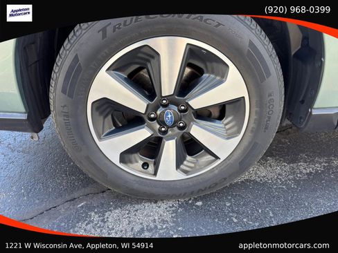 Used 2017 Subaru Forester 2.5i Premium w/ All-Weather Package AWD/4WD image 30