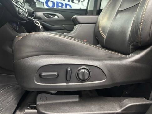 Used 2021 Chevrolet Traverse Premier w/ LPO, Blackout Package AWD/4WD image 6