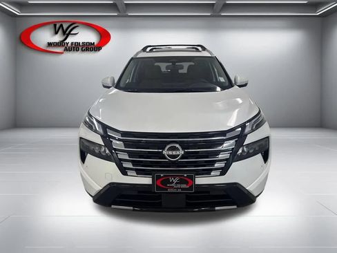 New 2026 Nissan Rogue Platinum AWD/4WD image 2