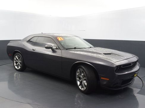 Used 2021 Dodge Challenger SXT w/ Plus Package image 3