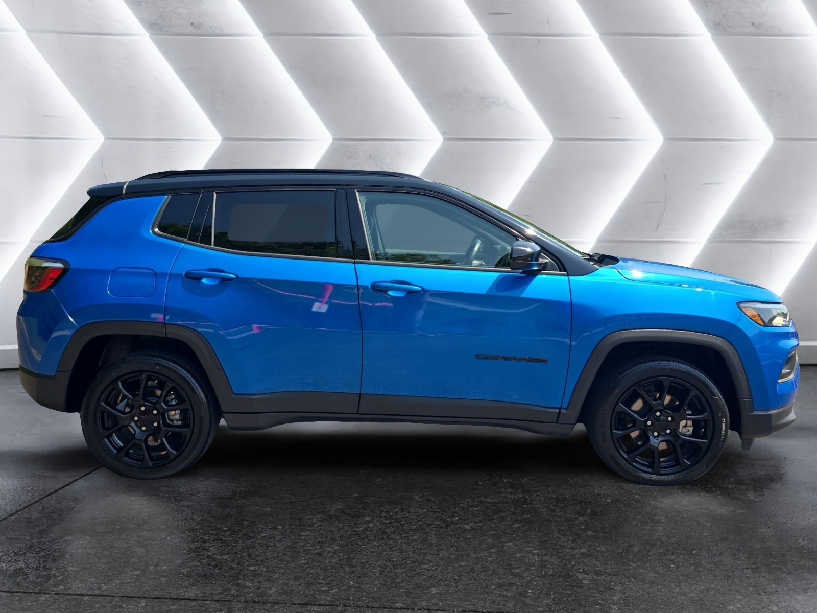 Used 2022 Jeep Compass Latitude w/ Convenience Group AWD/4WD image 6