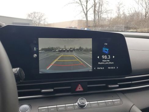 Used 2023 Hyundai Elantra SEL w/ Convenience Package image 23