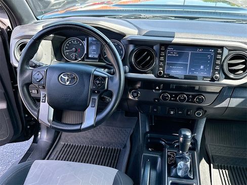 Used 2023 Toyota Tacoma TRD Sport image 19
