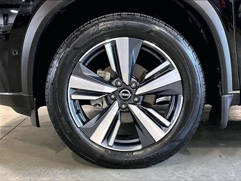 Used 2023 Nissan Rogue Platinum w/ Platinum Premium Package AWD/4WD image 7