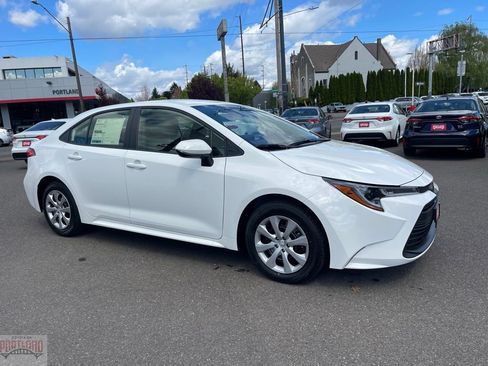 New 2026 Toyota Corolla LE image 1