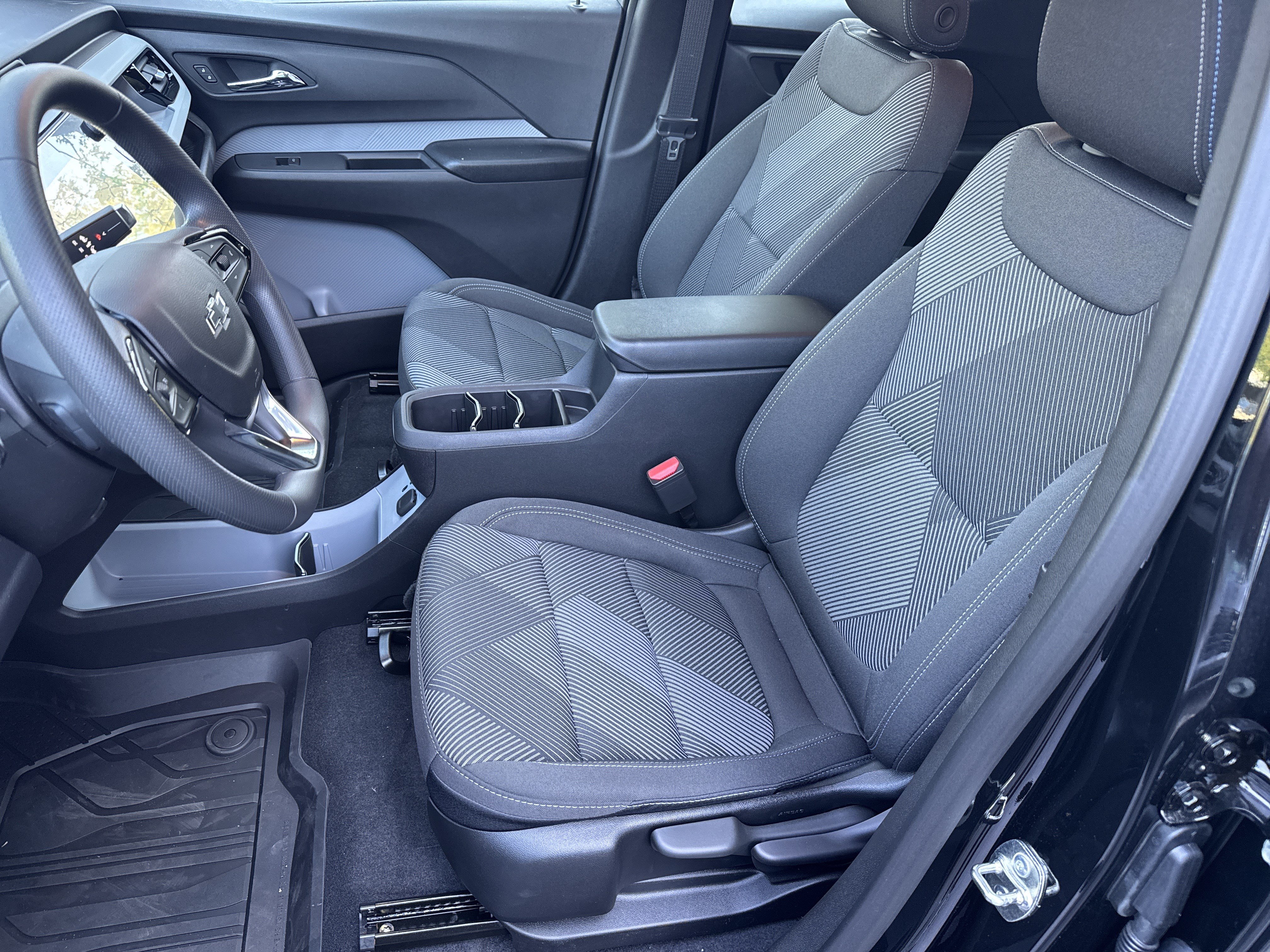 New 2027 Chevrolet Bolt LT FWD image 9
