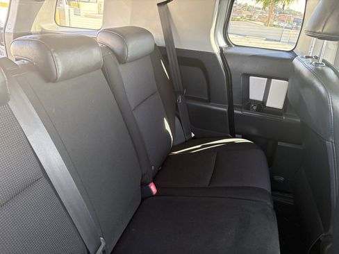 Used 2007 Toyota FJ Cruiser 4WD image 23