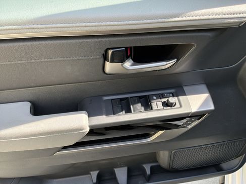 Used 2024 Toyota Tundra Limited image 15