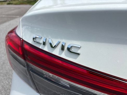 Used 2024 Honda Civic Sport image 22