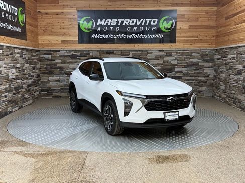 New 2025 Chevrolet Trax RS w/ Driver Confidence Package image 2