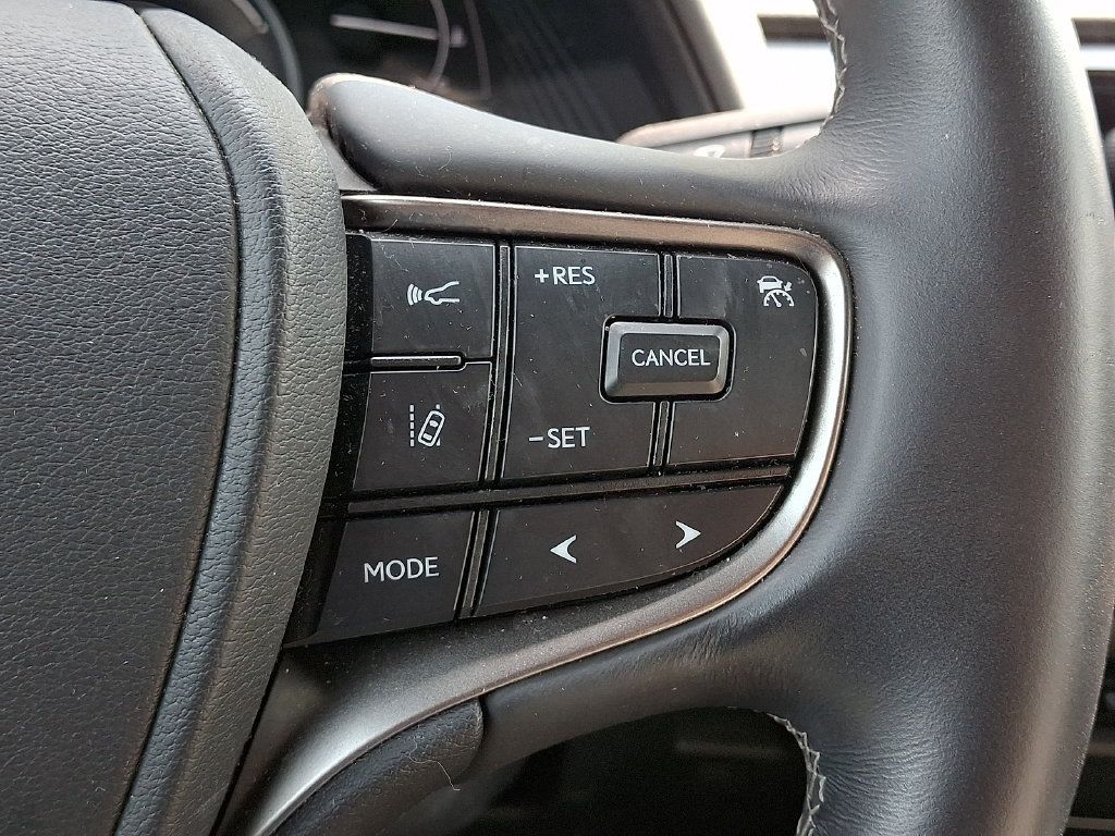 Used 2021 Lexus UX 250h w/ Premium Package AWD/4WD image 26