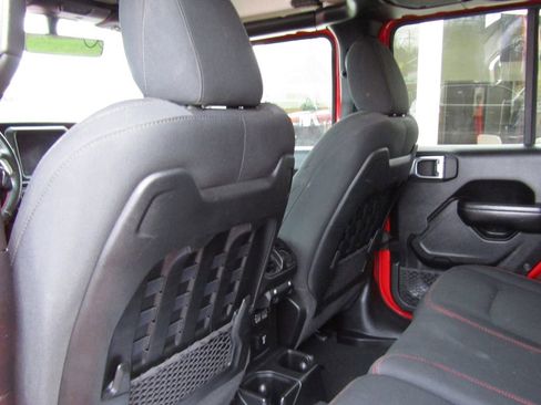 Used 2021 Jeep Wrangler Unlimited Rubicon AWD/4WD image 16